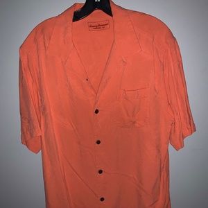 Size M Tommy Bahama Short Sleeve Button Down
